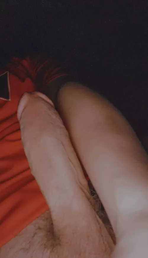 22 hmu if you would sit here by No_Ratio_7789