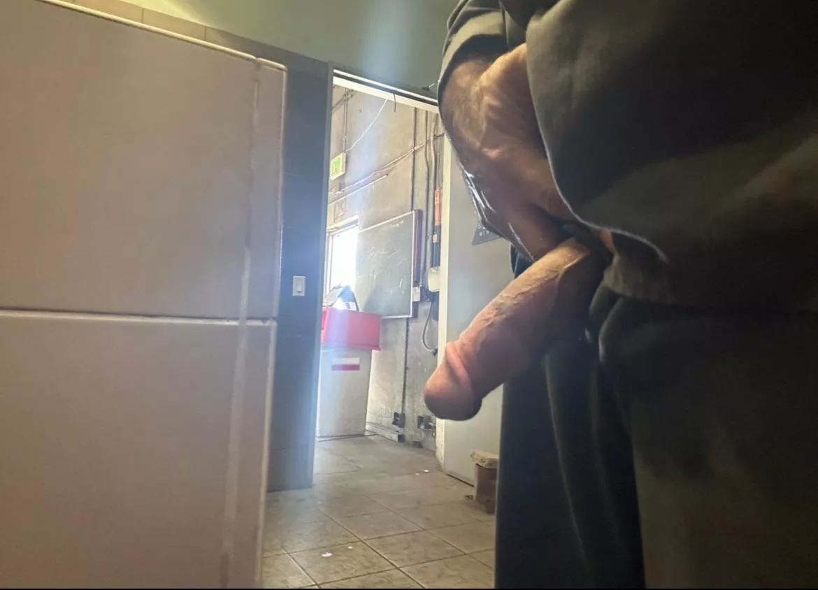 34 Just another day at work thanks Reddit 💨🤘🏽😜 posted by 420curious562