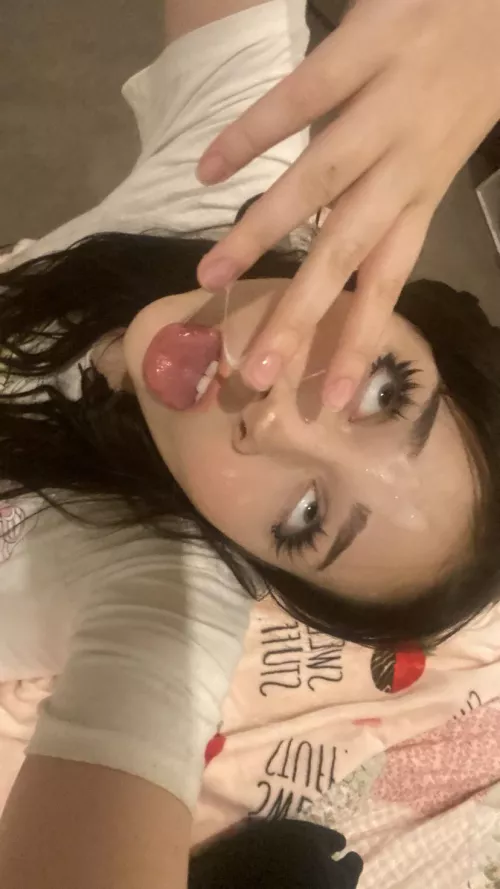 any day when i have cum on my face is a good day :3 by lilli_chan