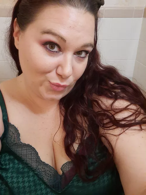 Bbw dm if you wanna chat  by Equivalent_Look_2619