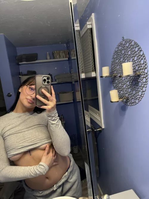 Come over and have some fun w me by CheekyLana01