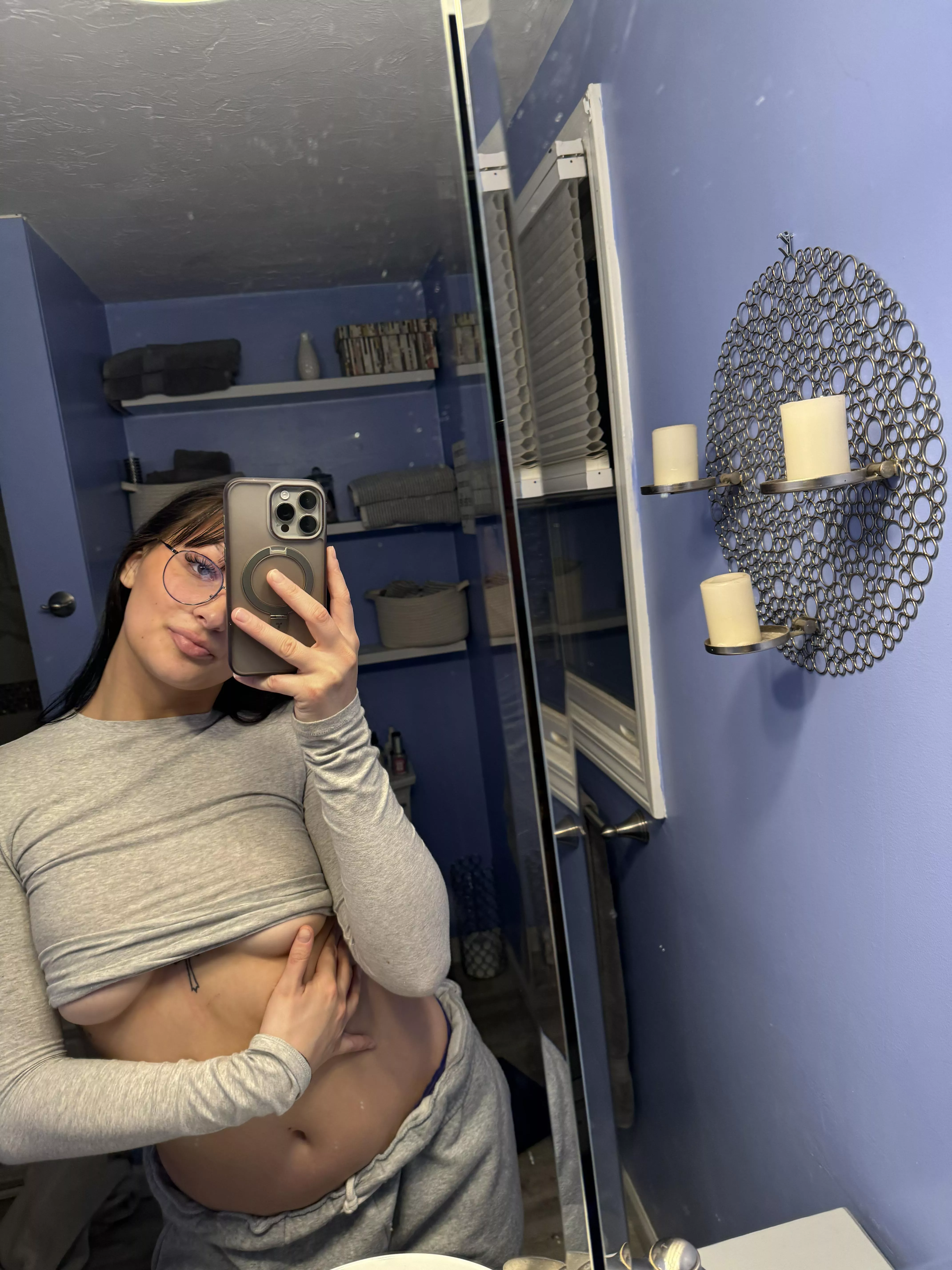 Come over and have some fun w me posted by CheekyLana01