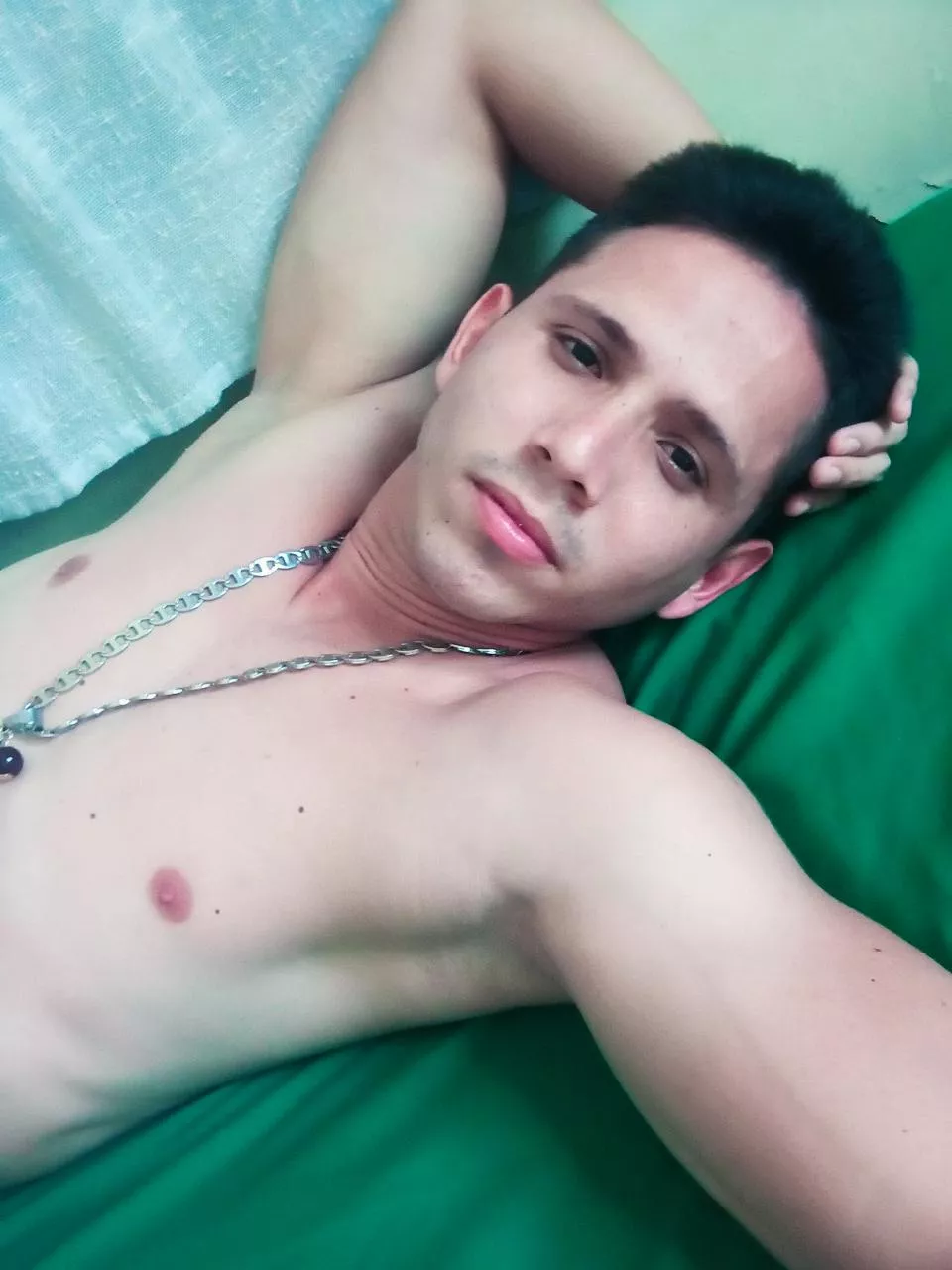 Duermes conmigo 🔥 posted by Fearless-Blood279