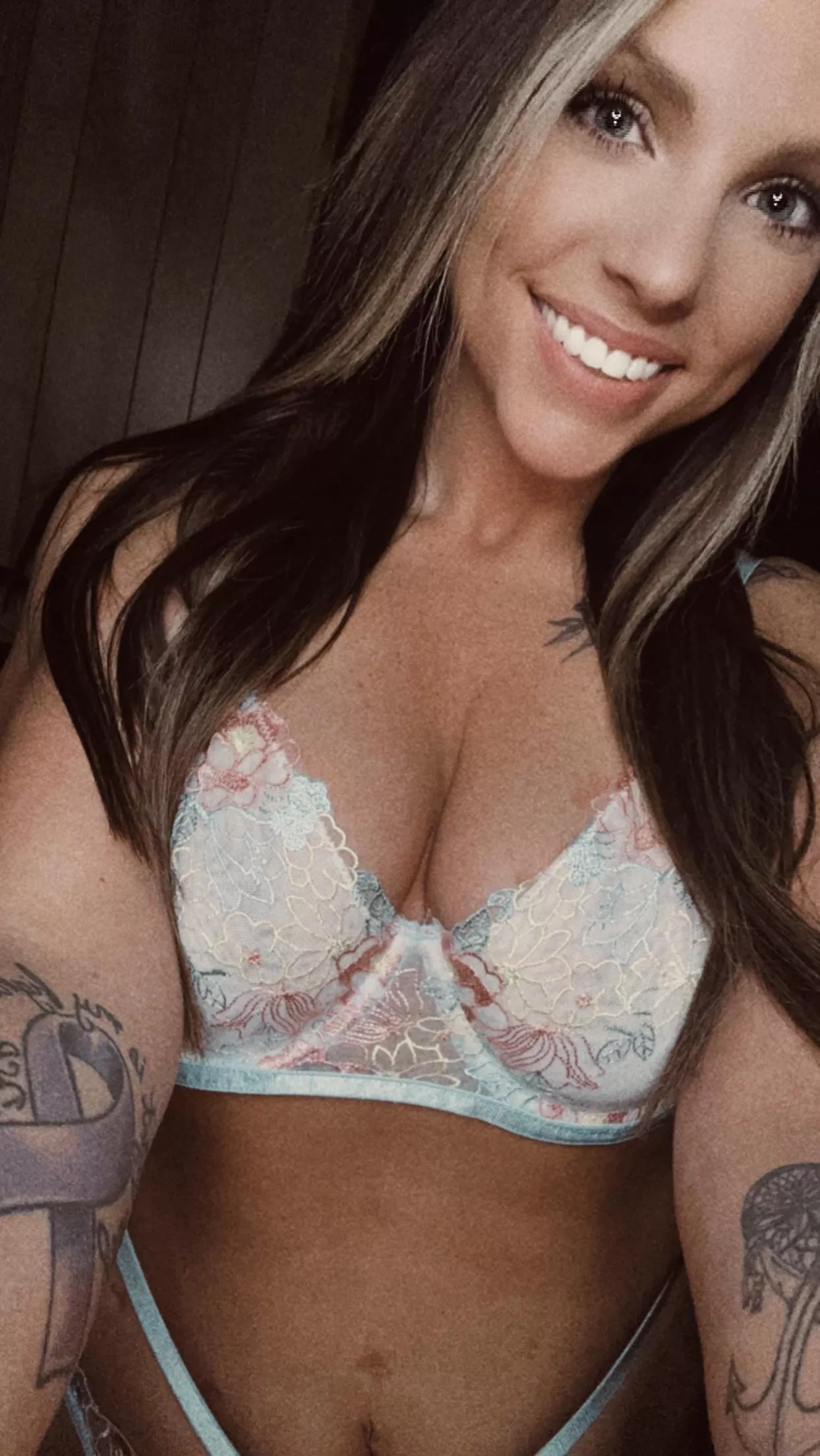 Happy Cam girl new here posted by India-Vasquez