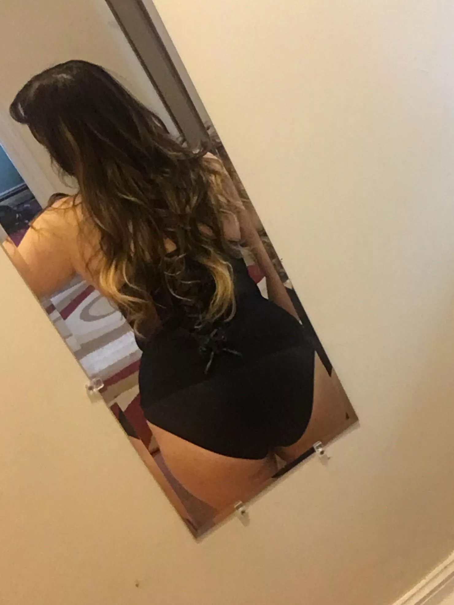 Hi cuties 😘 how is everyone doing tonight? [29f] posted by My_Minds_Illusion