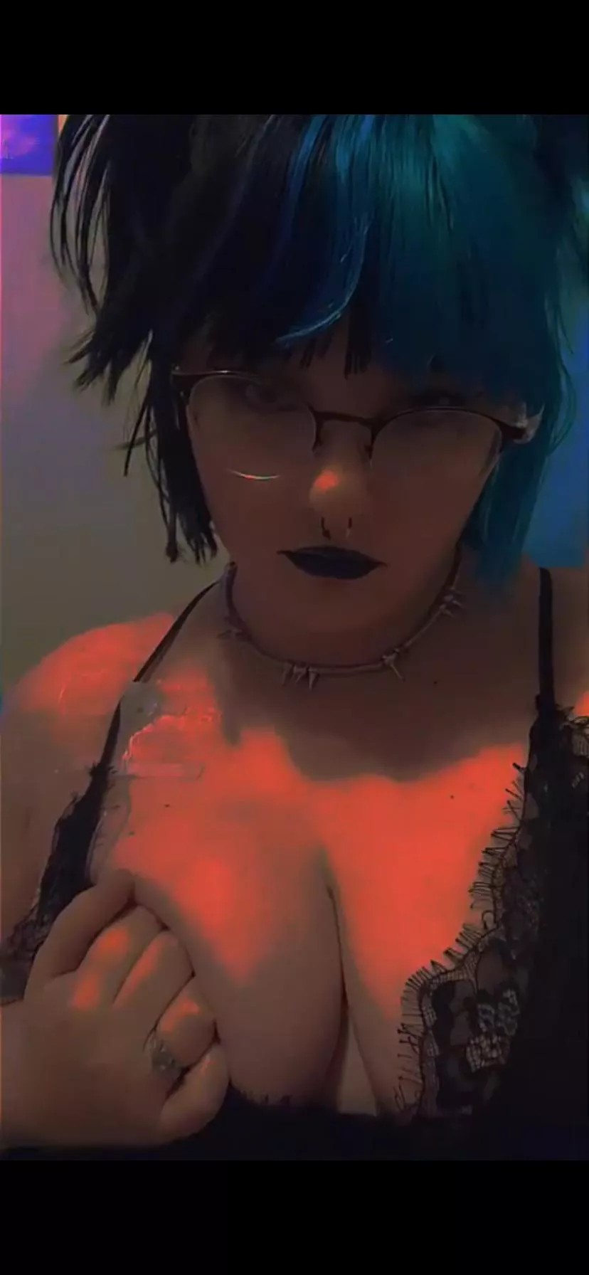 I can be your dream girl  posted by celestialhazel_