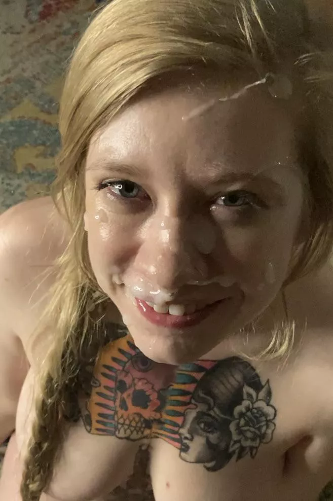 Just an average Wednesday night posted by JuniperHazexxx