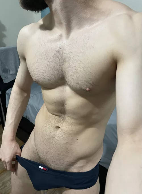 Love how slim these briefs are 😌 by deoctubre