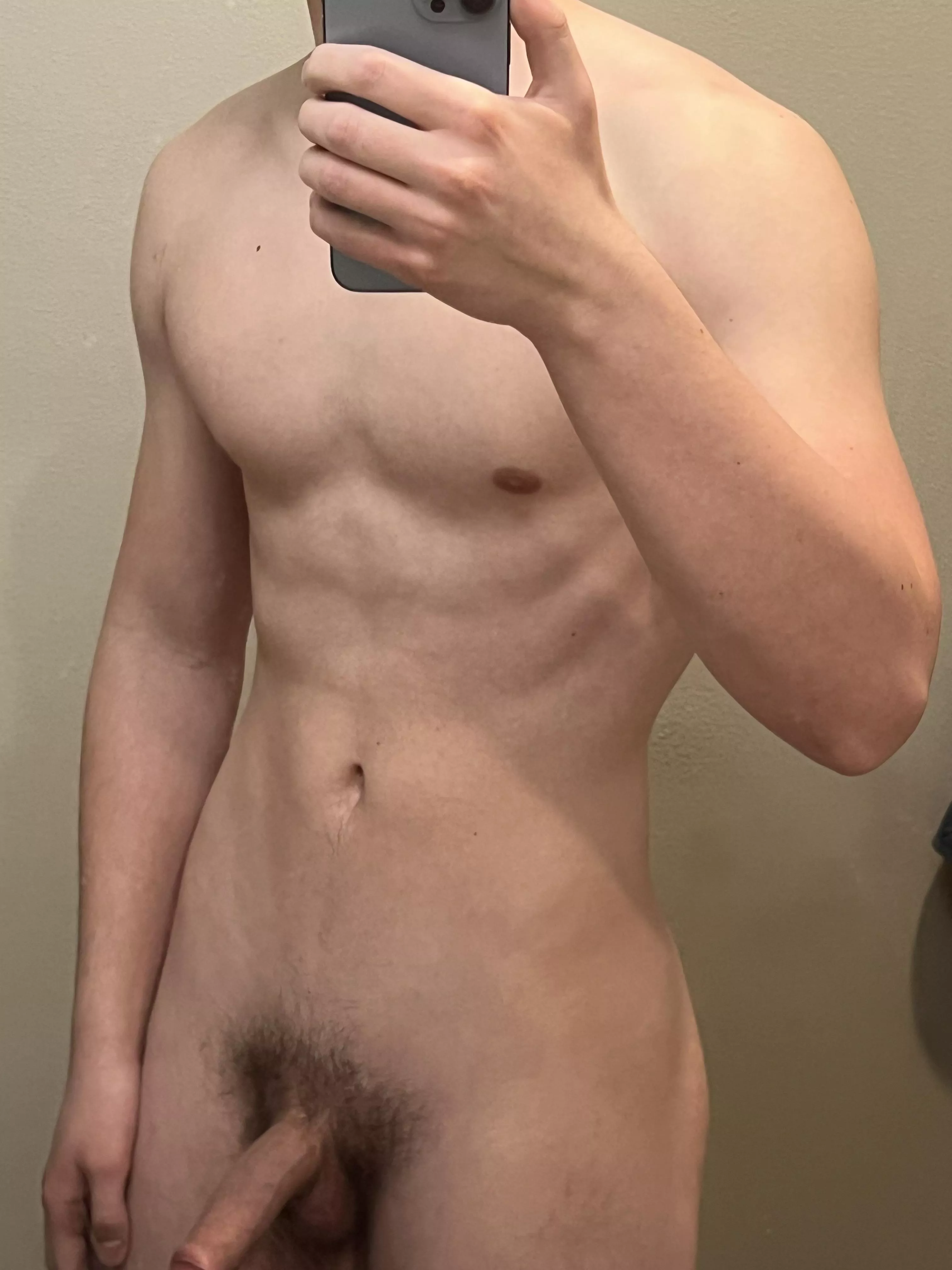 (M) honest opinions please posted by an0n777777