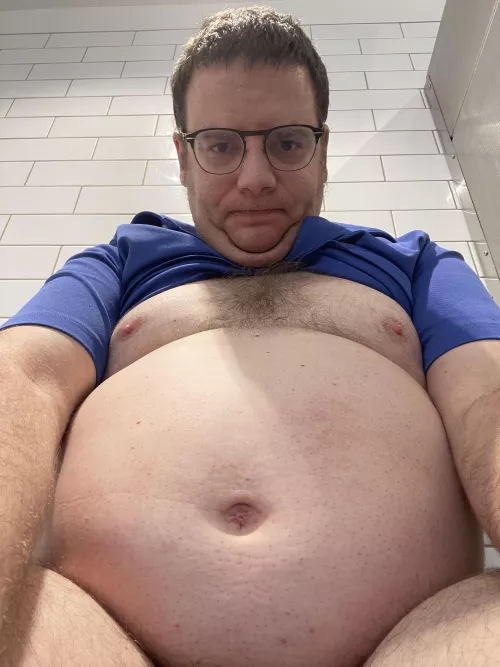 My big belly by Sheupe