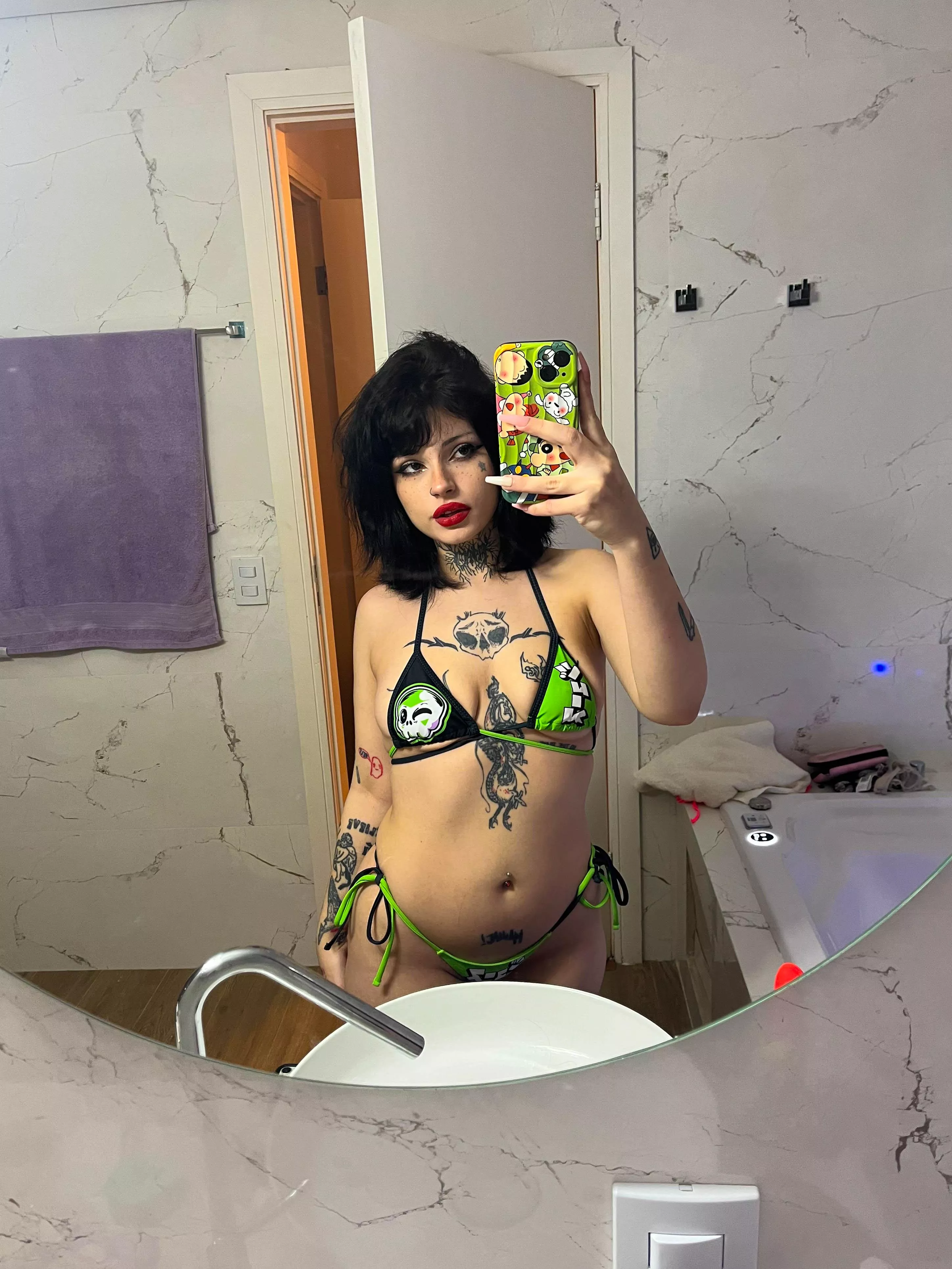 One guess, tell me what I'm listening to posted by tsswamy