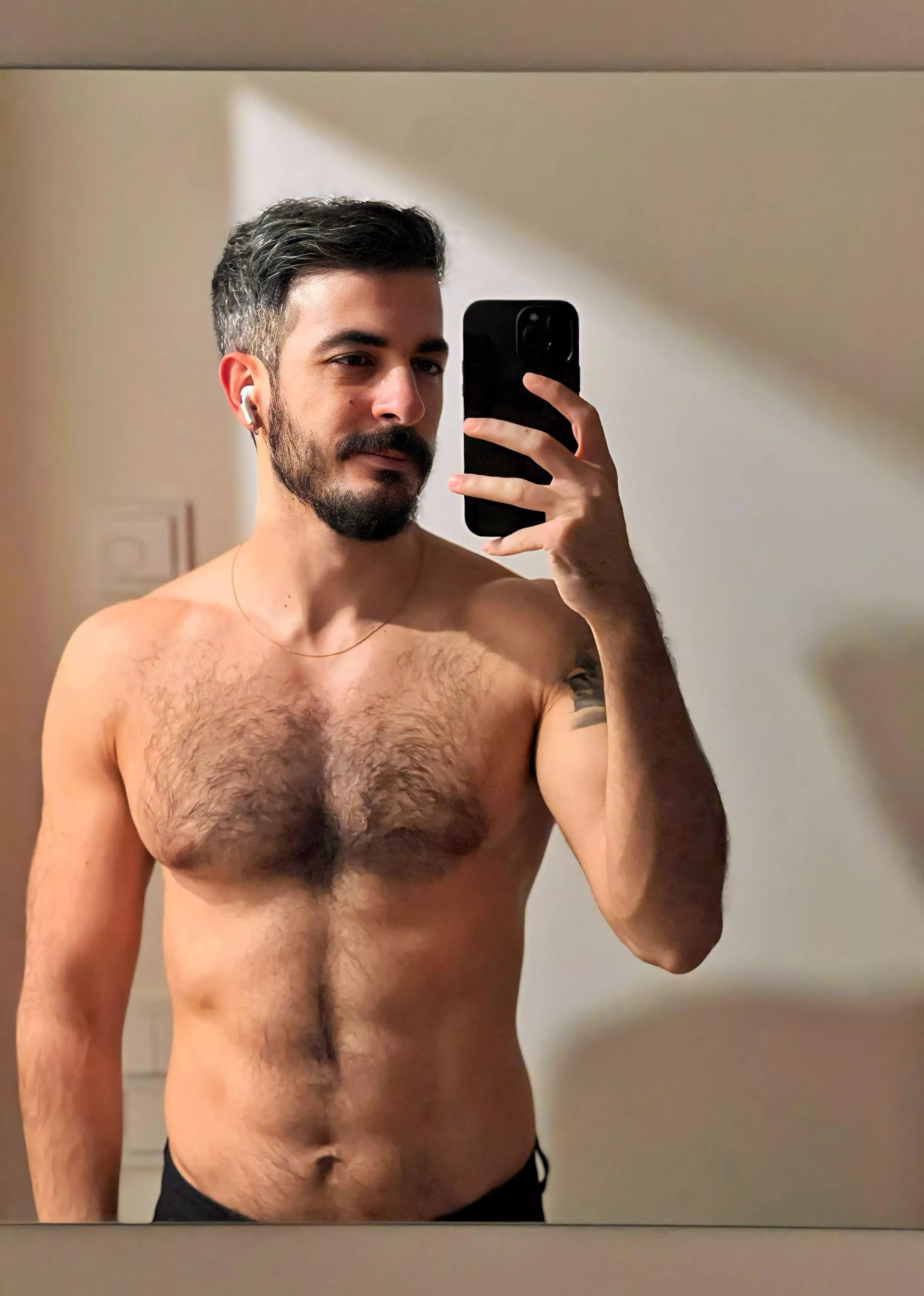 Post workout pics hit different.  posted by hakikigulyabani