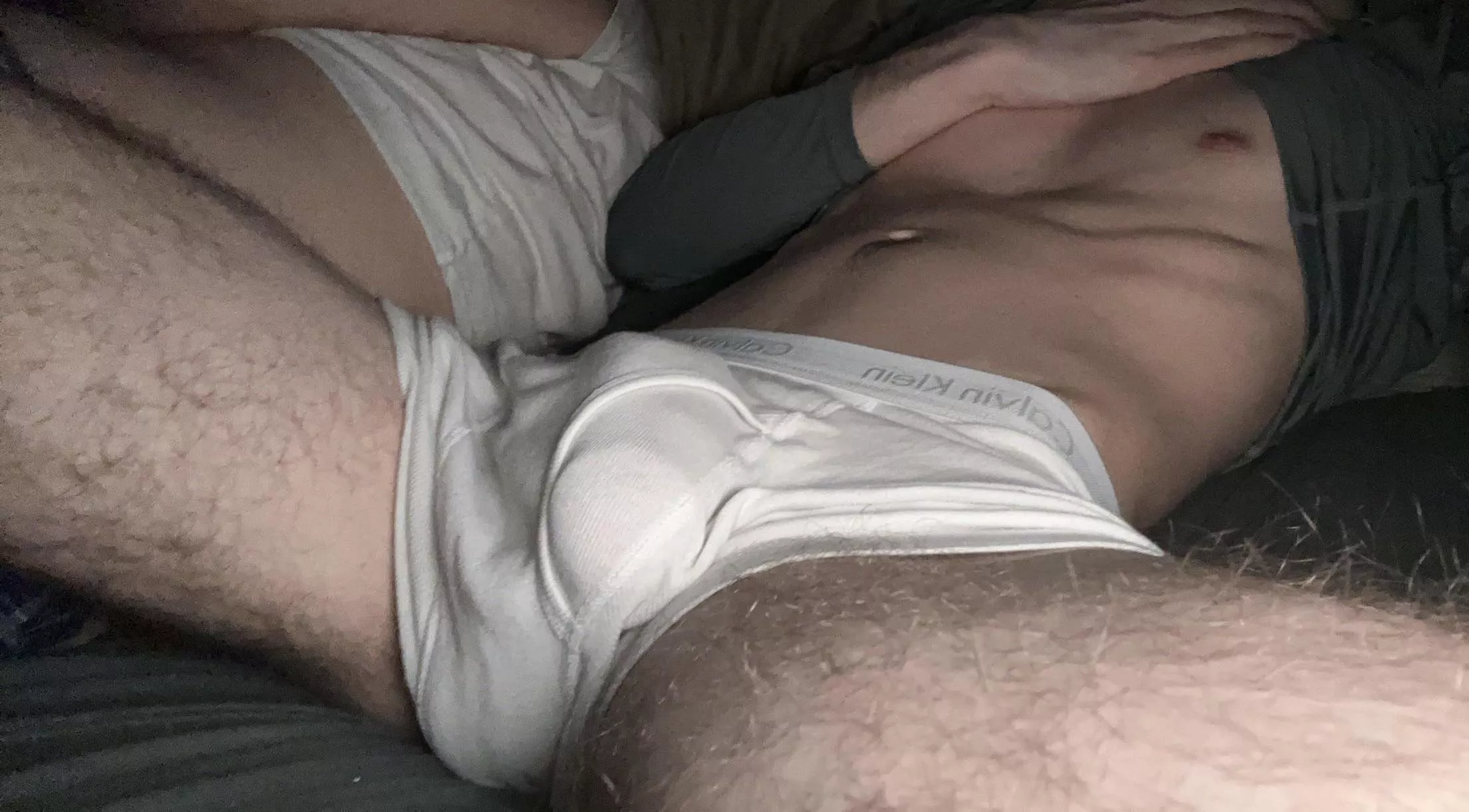 Should i jerk it off next to my roommate 😈 posted by tatebwc