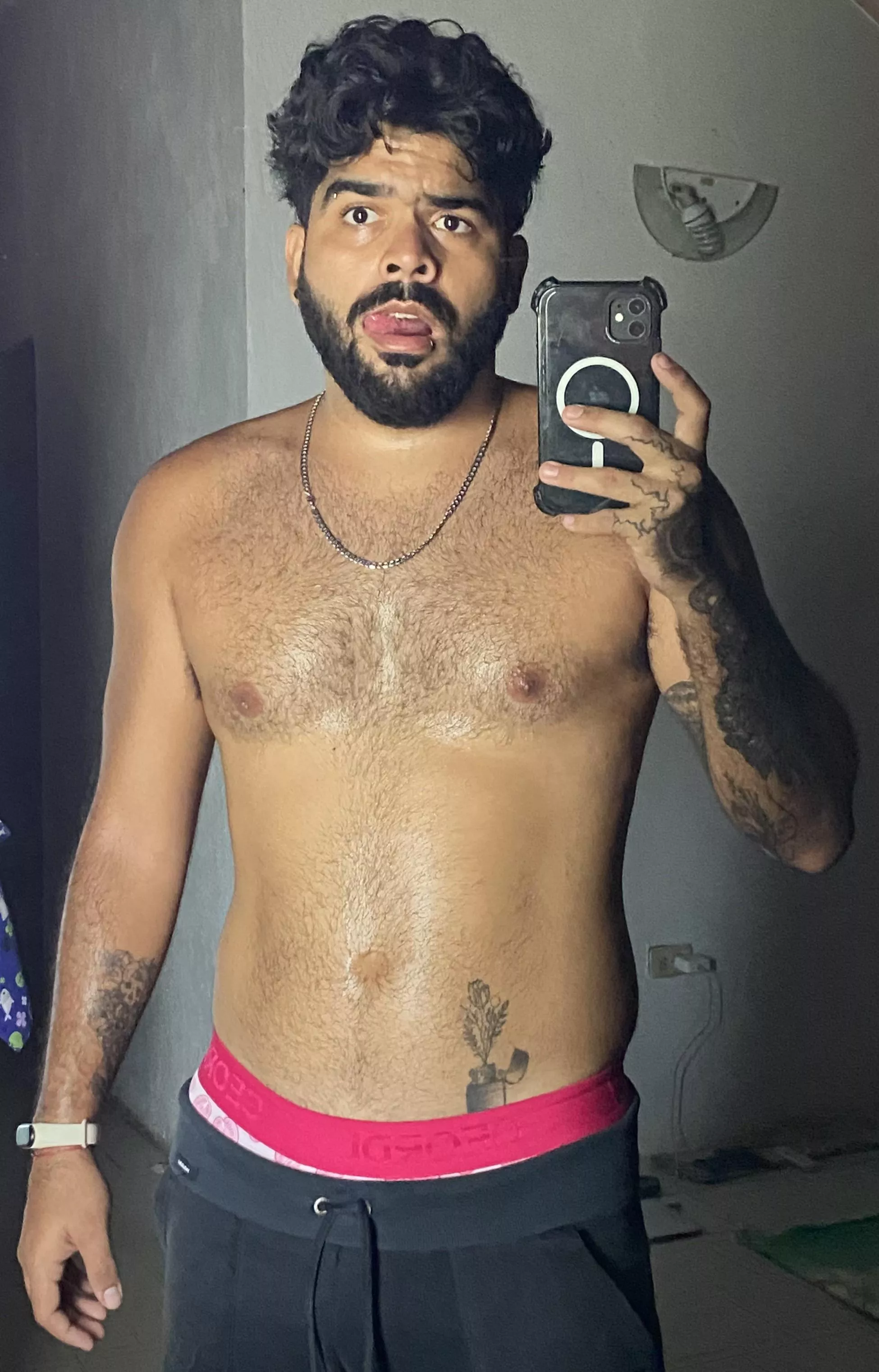 So sweaty  posted by Flirtymank