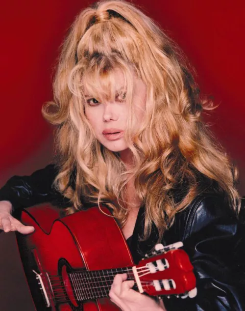 The Spanish guitarist Charo Baeza by cliptemnestra