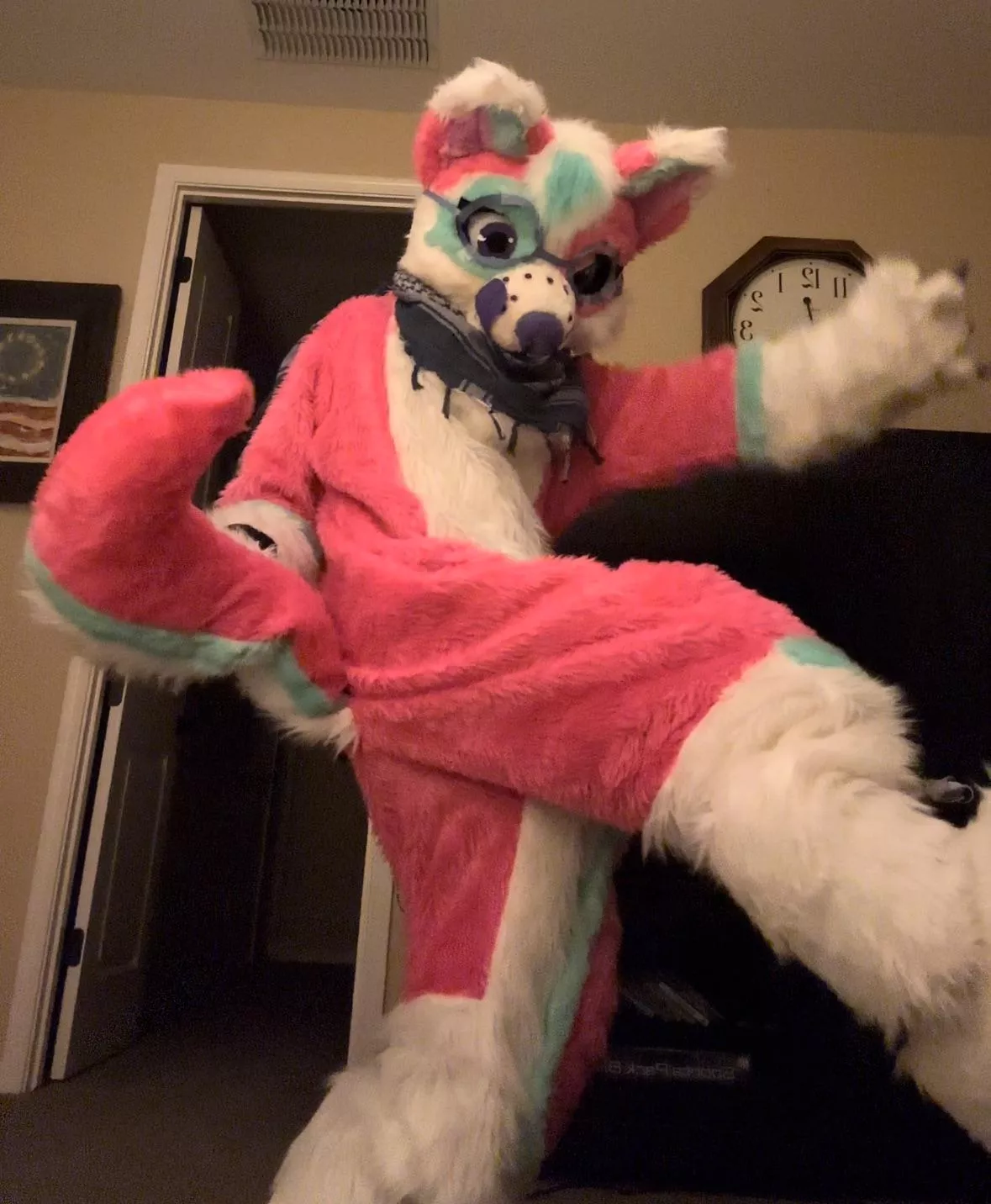 Thick tails save lives! 🗣️🗣️ posted by Ancient_Summer_1833