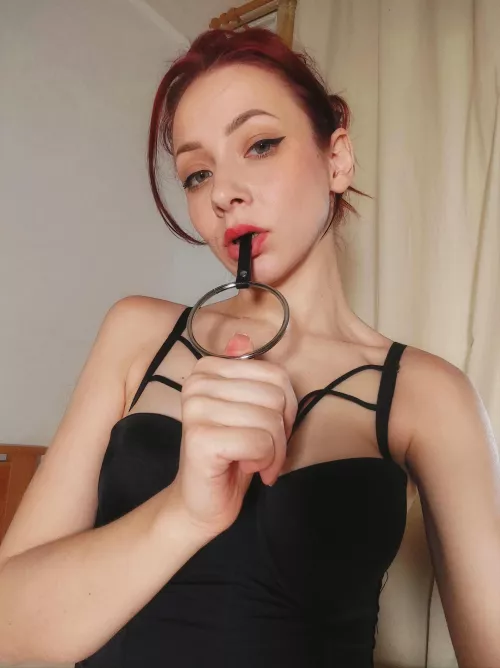 This slave is best on riding hard cock by Bhonzs