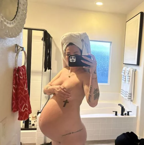 What would you do to me? by pregnant_bea