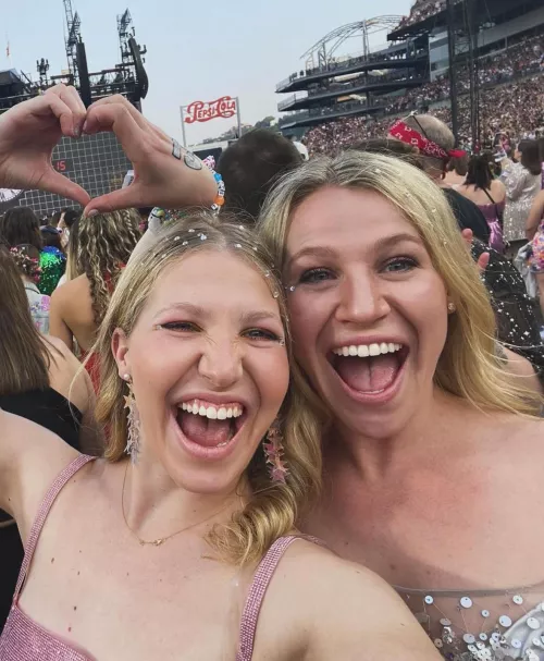 Which sister you taking? [2] by Dodgerscardboard42