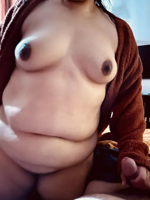 Who here loves getting a chubby handjob to work off that morning wood? by Chubby_Hobbits