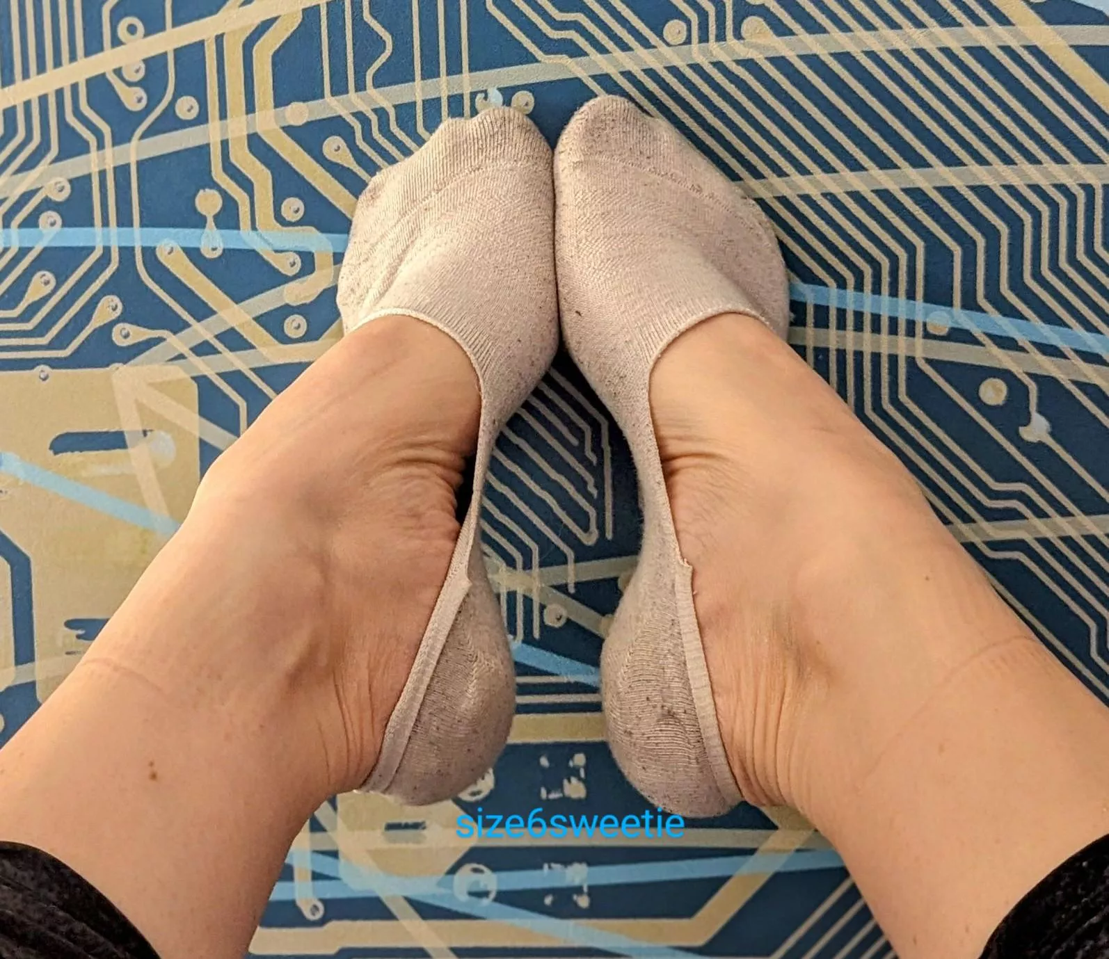 who like purchasing socks with 7 days of wear on them?  posted by BigChange8640