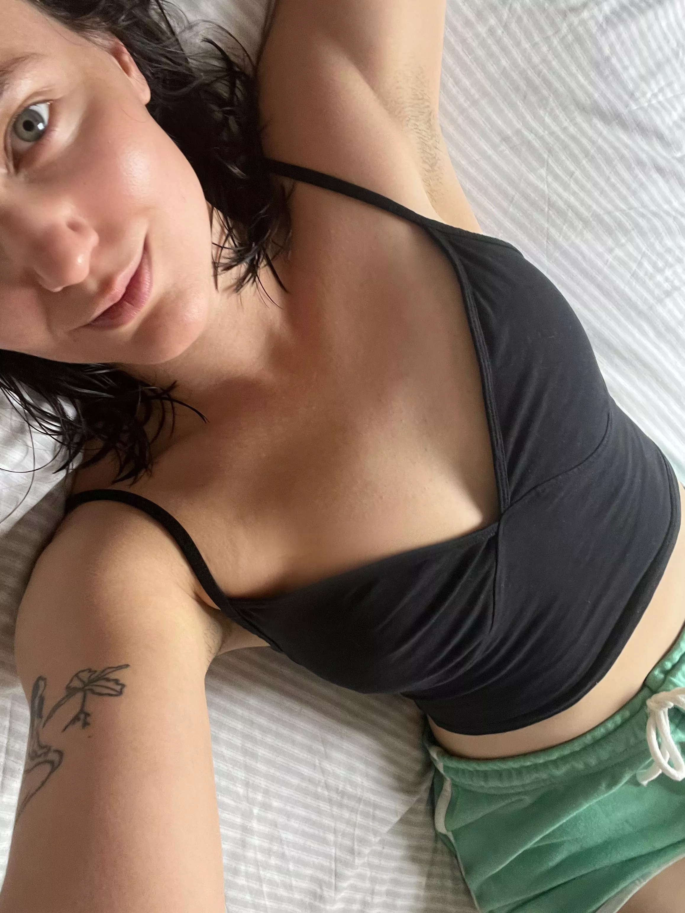 Would you taste my 30yr old morning pits?  posted by PitqueenSamX