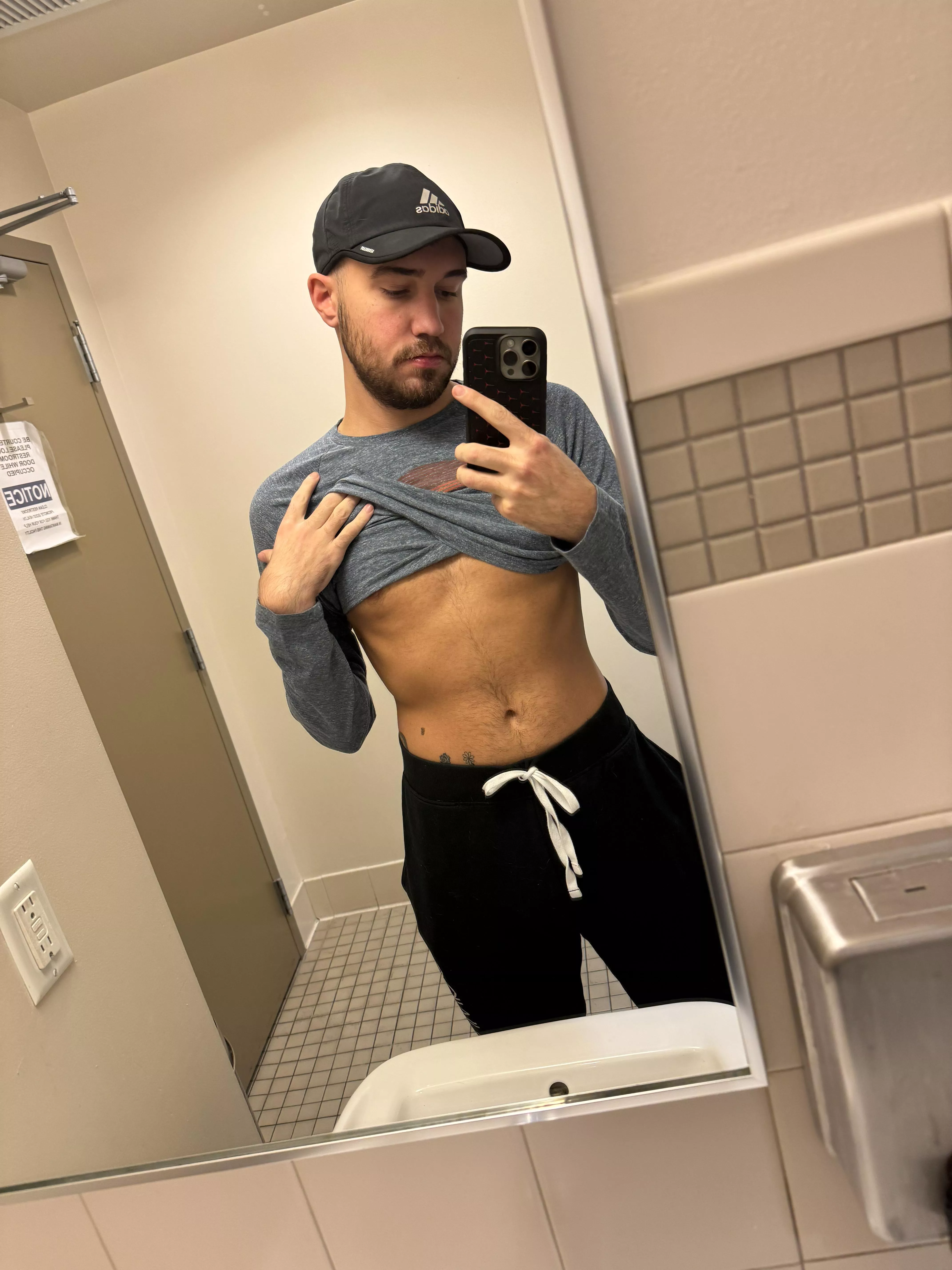 25m posted by bottomboi4