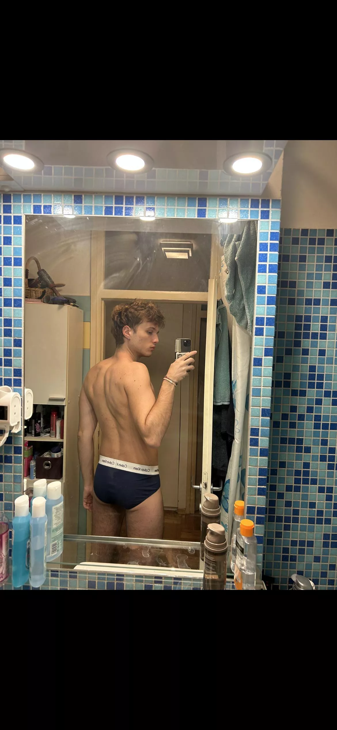 bit shy posted by gasercuga