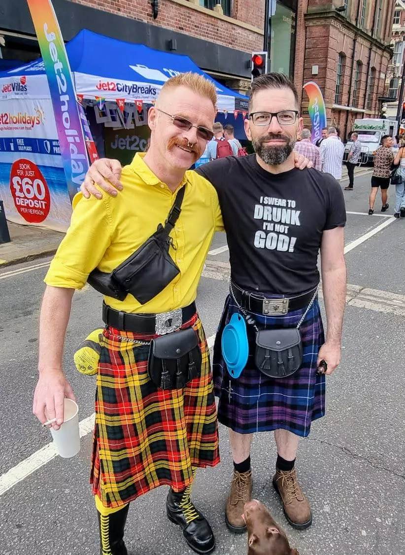 Boys in kilts have more fun posted by rafaellagunamendez