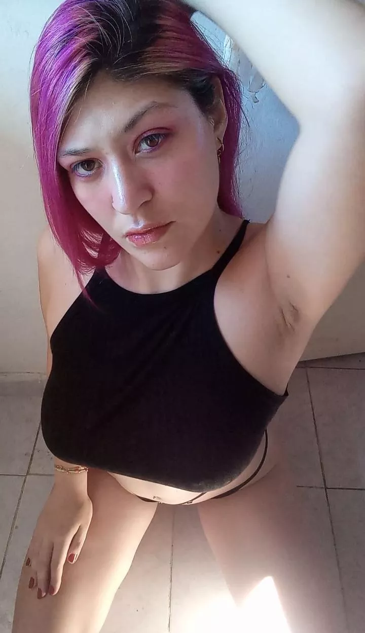 Can my armpits make you hard? posted by Justblossomxxx