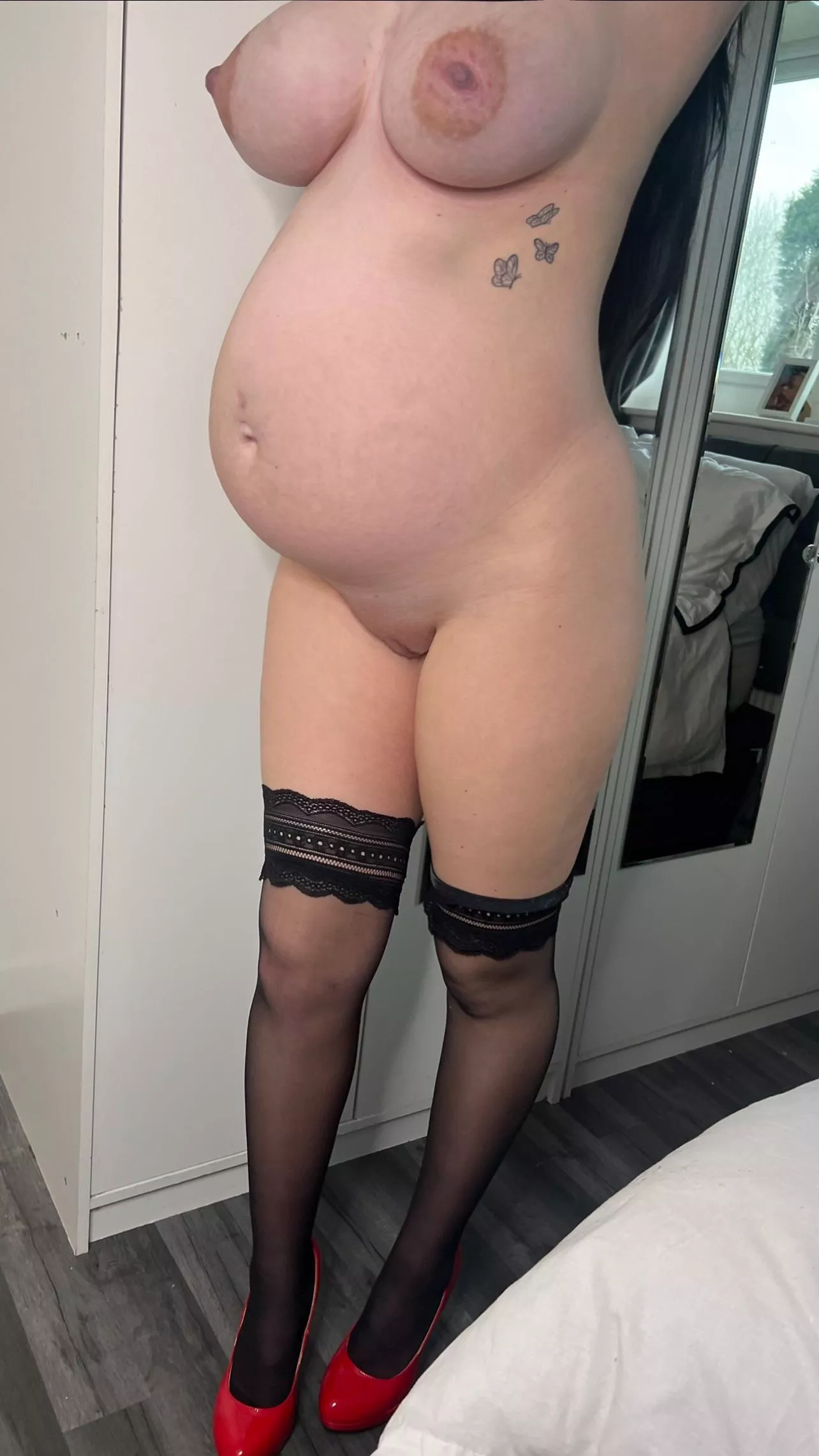 Could you think of anything sexier then a pregnant girl in heels ?  posted by Salem_Kaytlyn