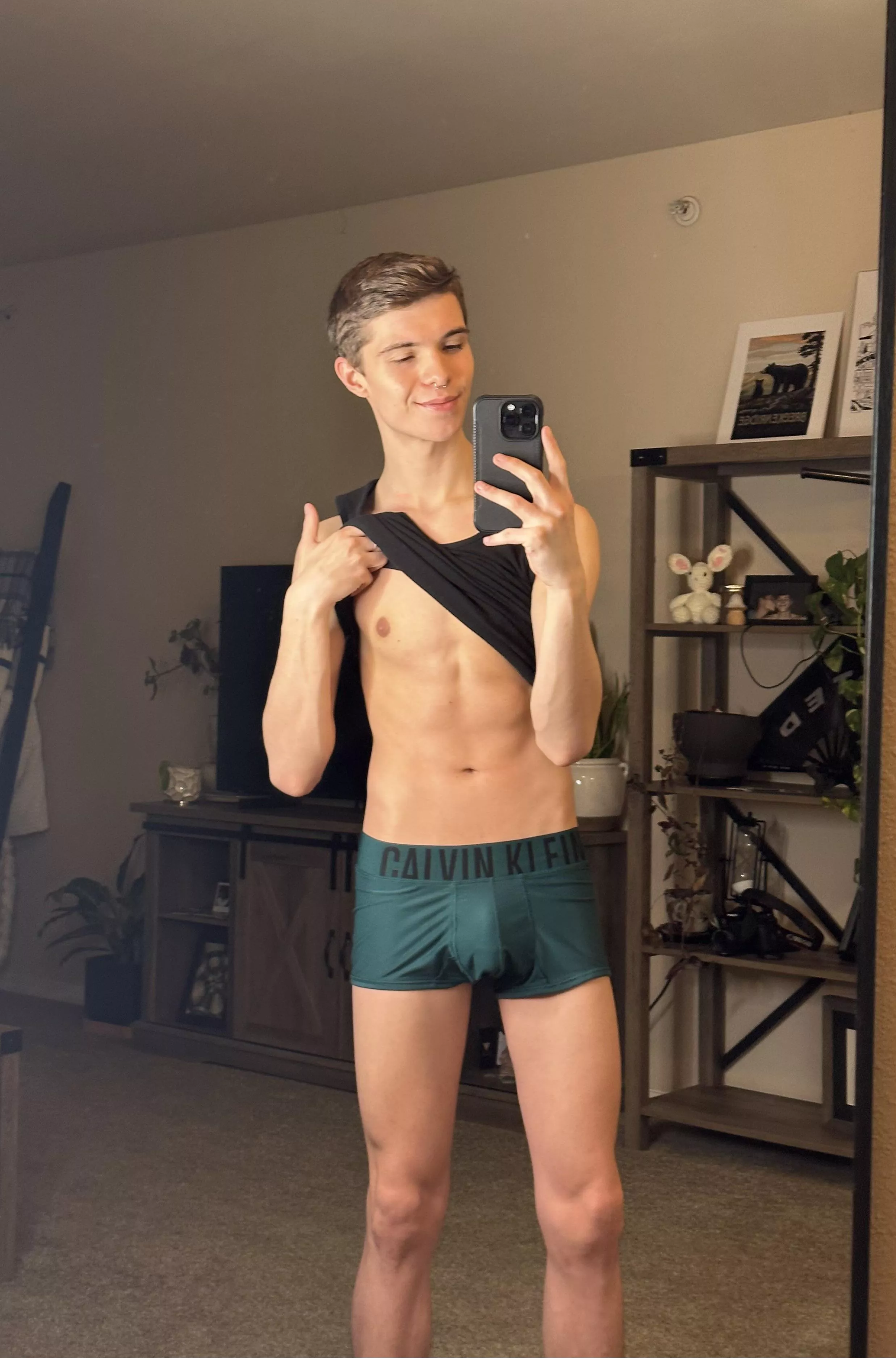 Do you like fit twinks? 😉 posted by Brycelongxx