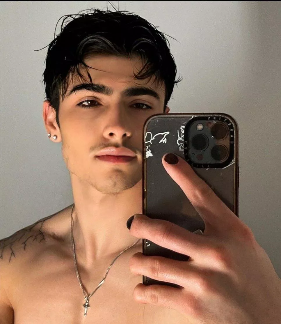 How do I look ? posted by Select_Wasabi9420