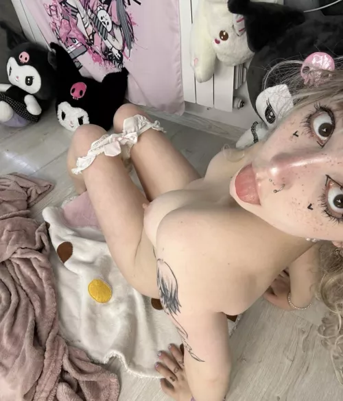 If your inbox is open to nude photos, say Y by Field-Modern587