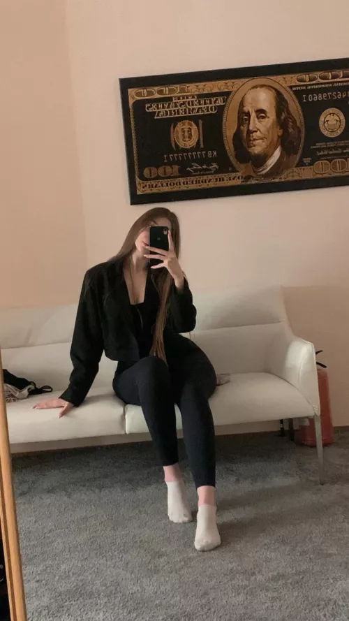 I'm wearing all black tonight by trollskapgx