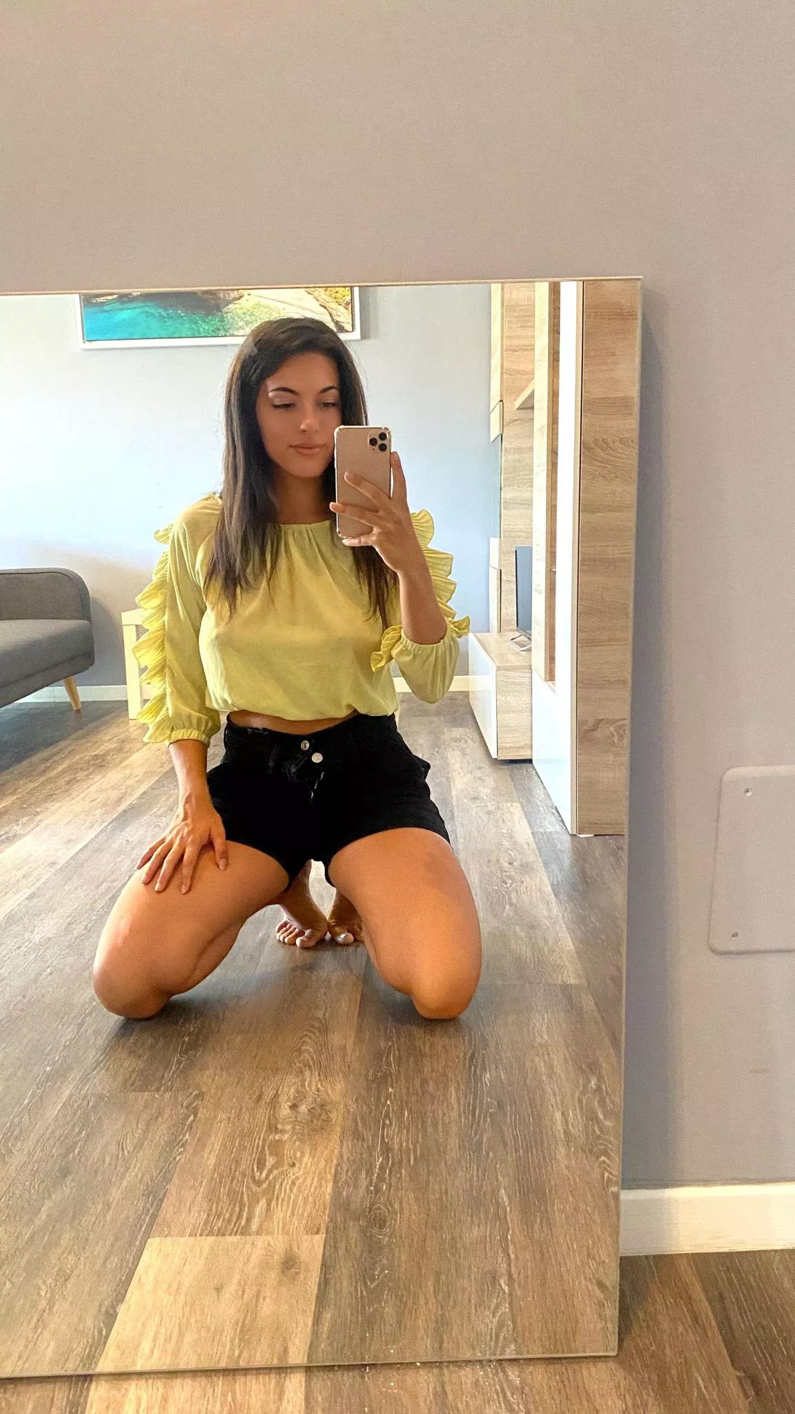 just a lil confident selfie before our date tonight F19 posted by tootzmehyol