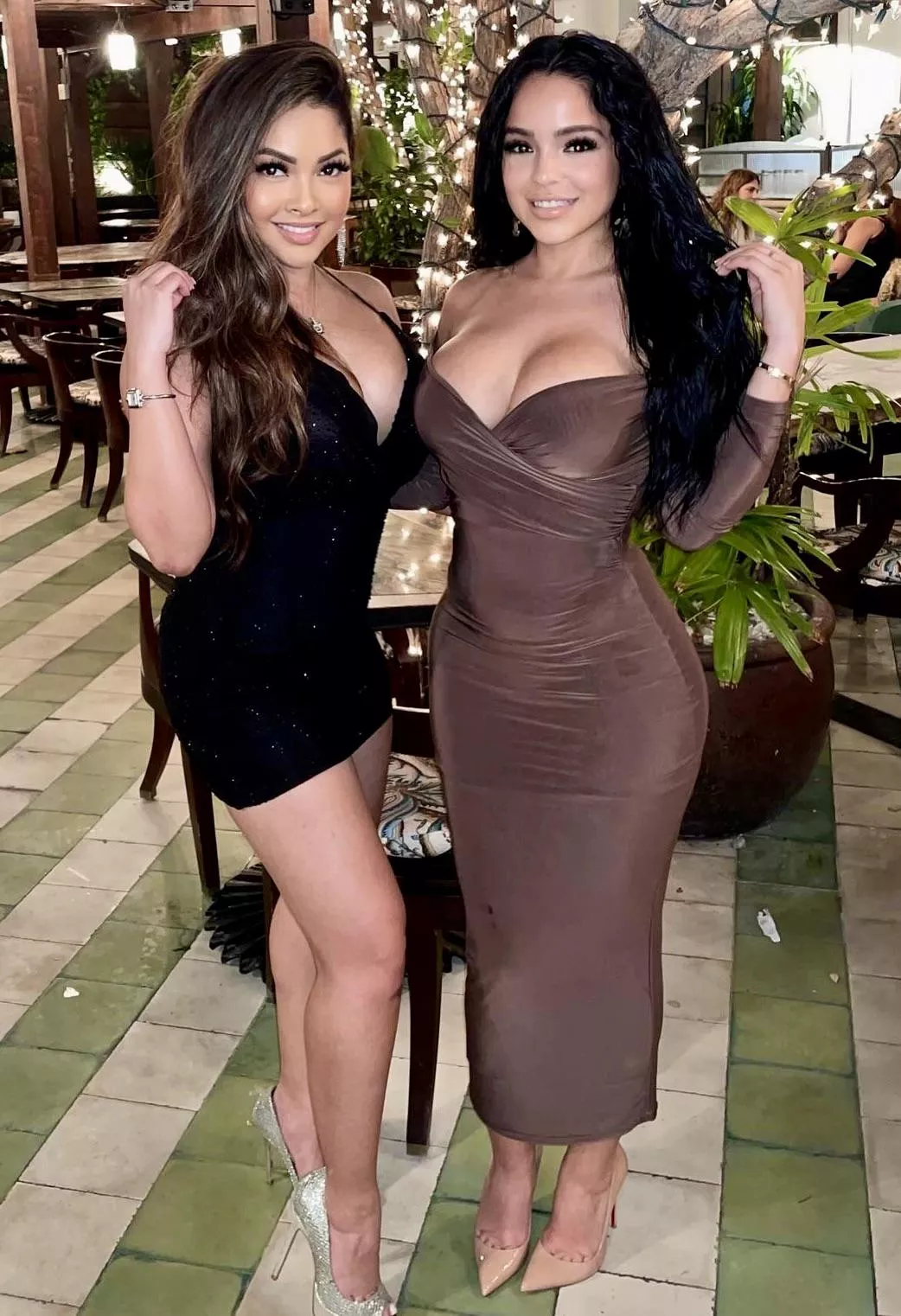 L or R posted by hotdoglongfoot