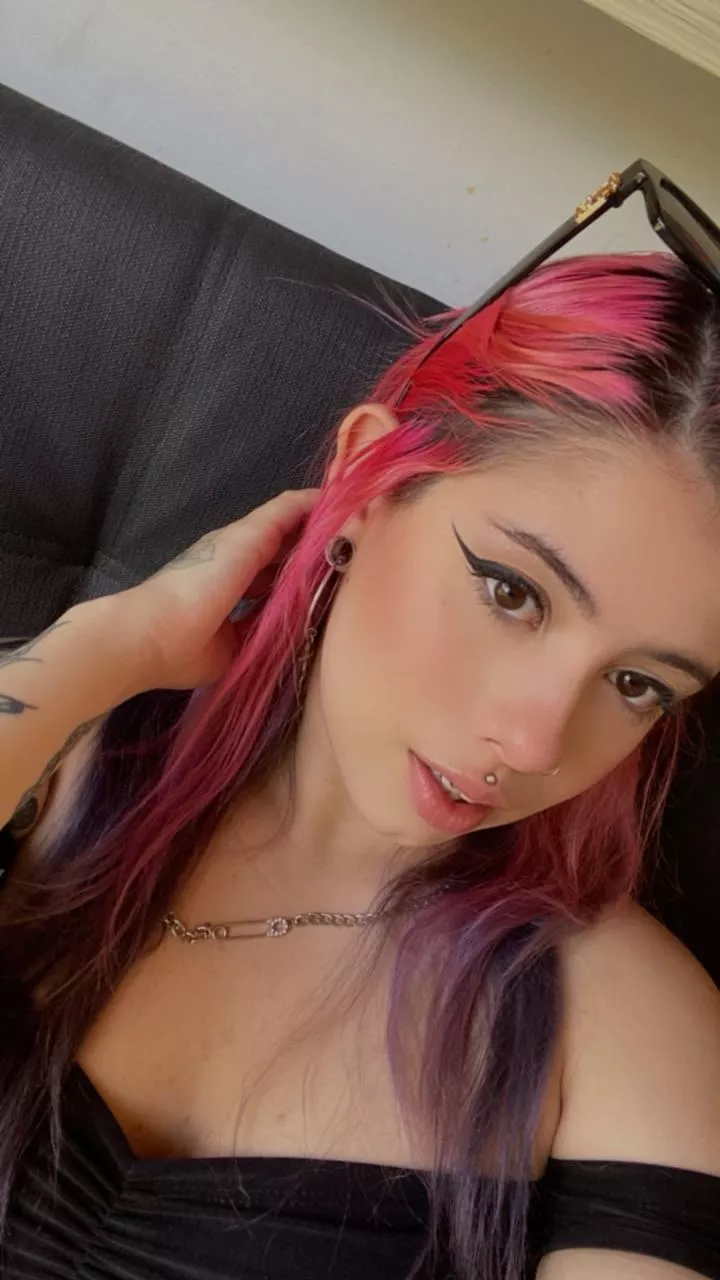 Let's make some pink haired babies together posted by Thumperkat