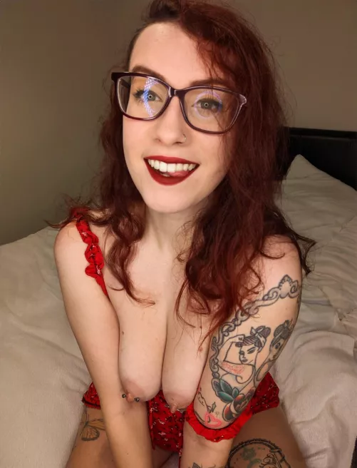 Let's see how long it takes for you to knock my glasses off my face whilst fucking by ViolaStormxxx