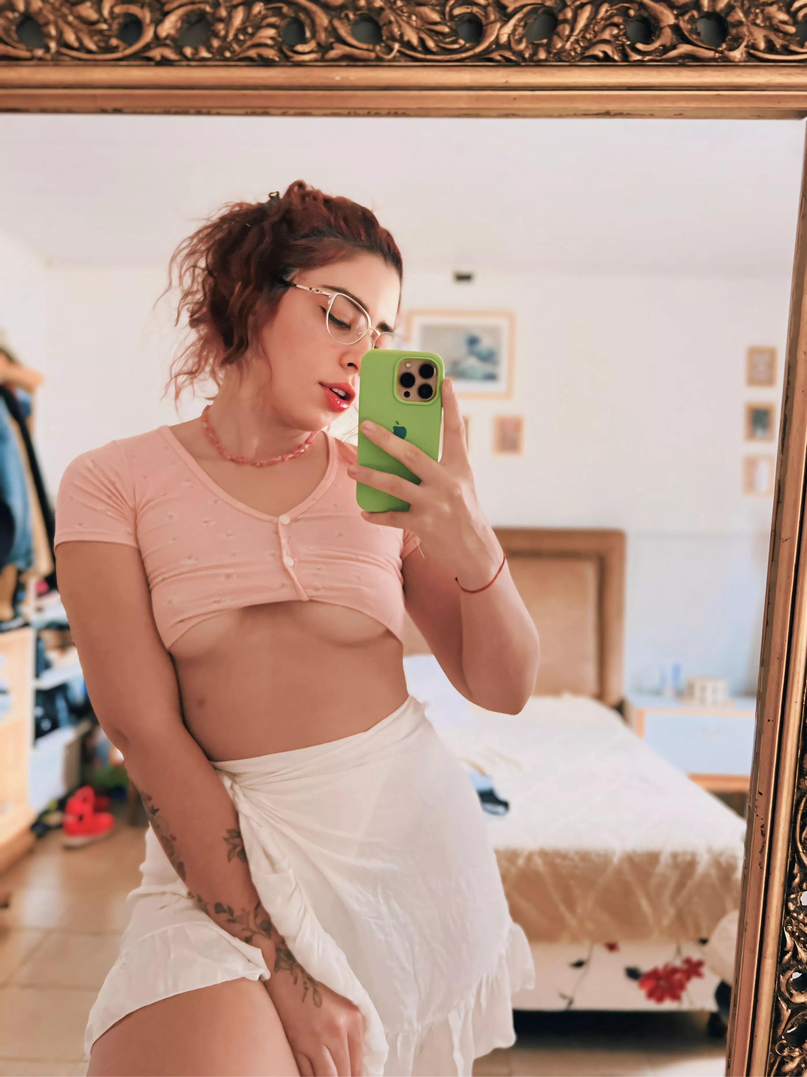 Perhaps too short to buy fruit posted by Isabellaacurlyys