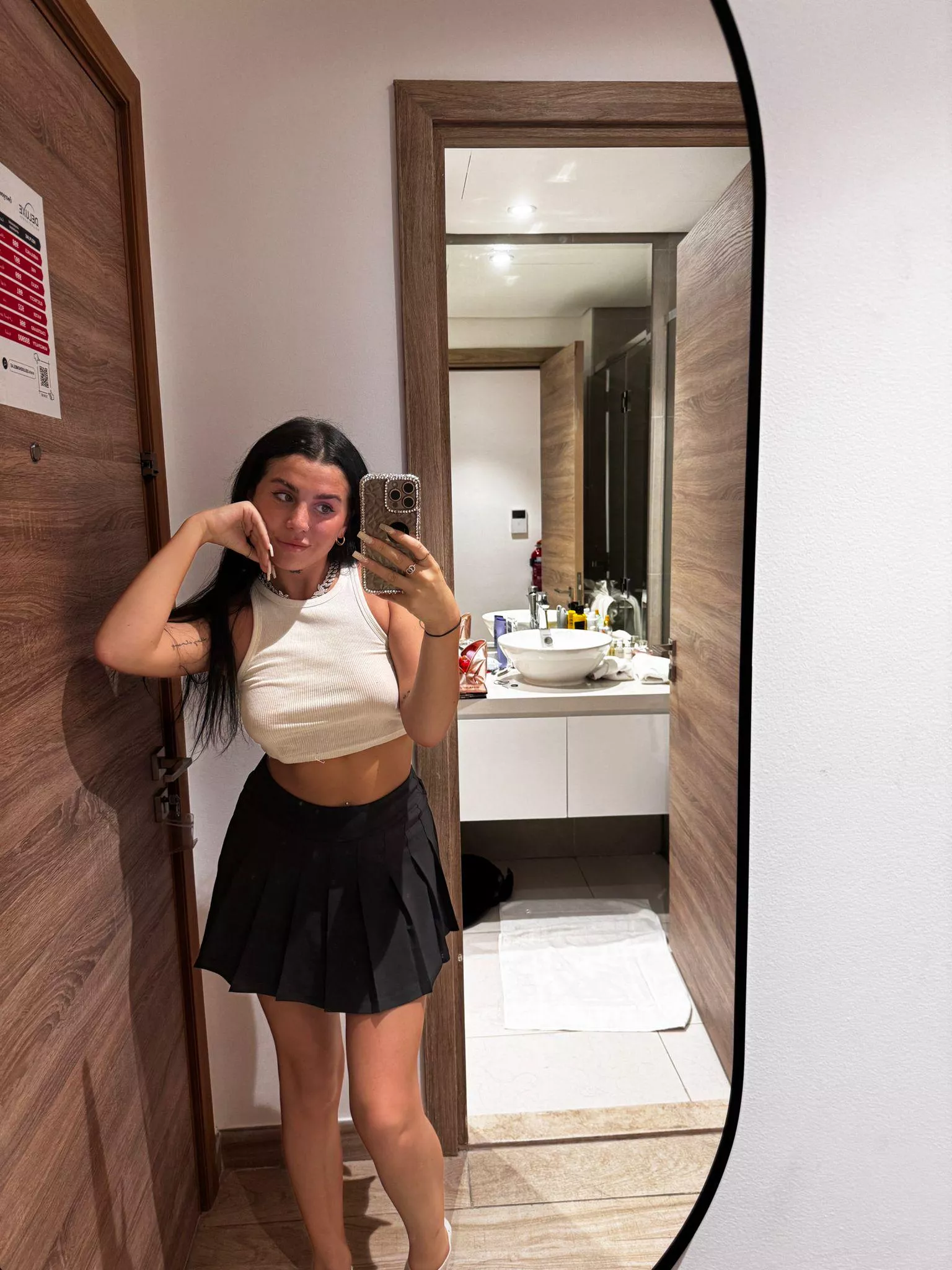 simple and classy posted by Novalee_Allen