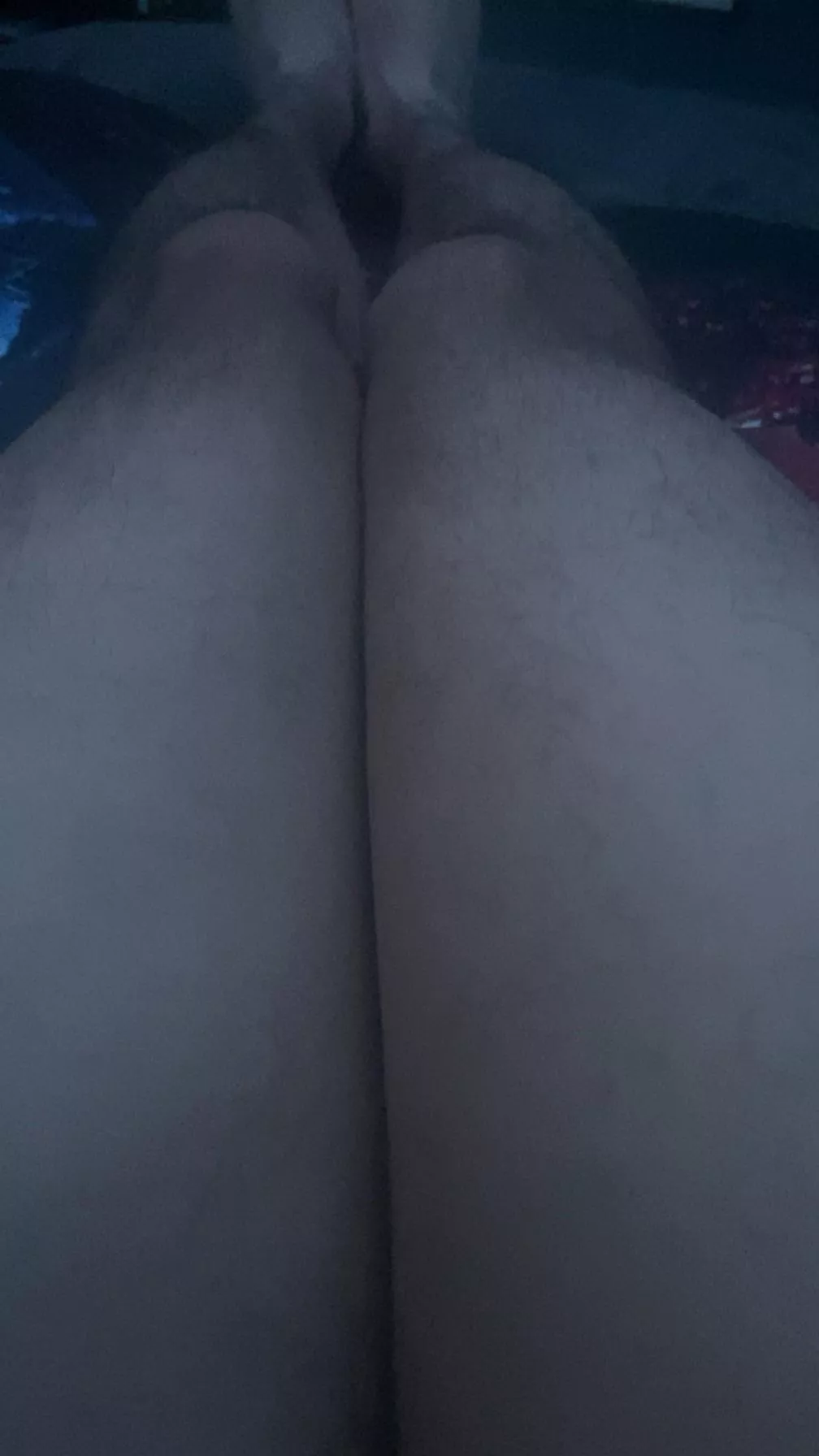 Someone come spread these legs for me 😘 19M posted by Yourdreamteen05