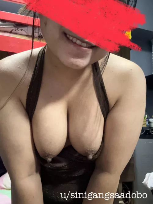 this is how I beg (f) by sinigangsaadobo