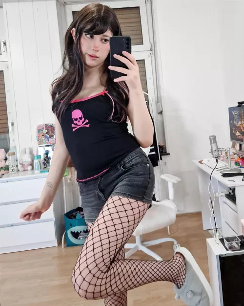 Went to a concert in this 😎 felt super cool! :3 by puruchuu