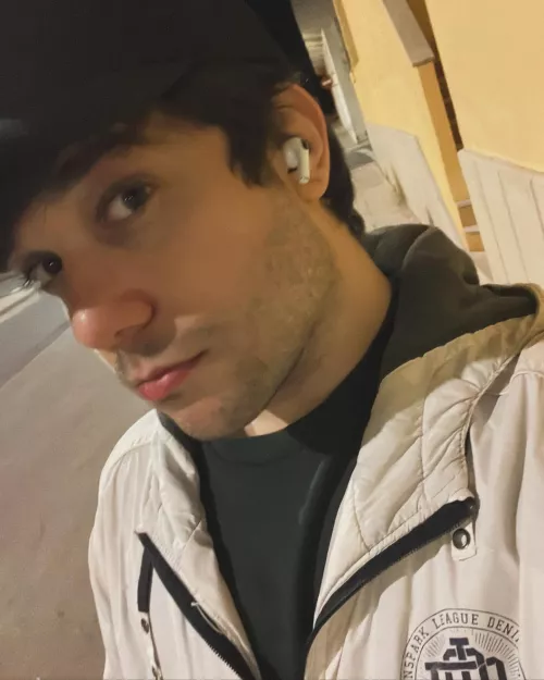 Why is dating, connecting with someone and not getting ghosted so hard? 😂😅😭 by magicalmoon22