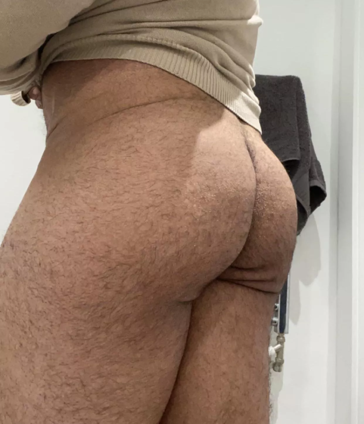 Would you spread it open? ☺️ posted by Throwaway155122