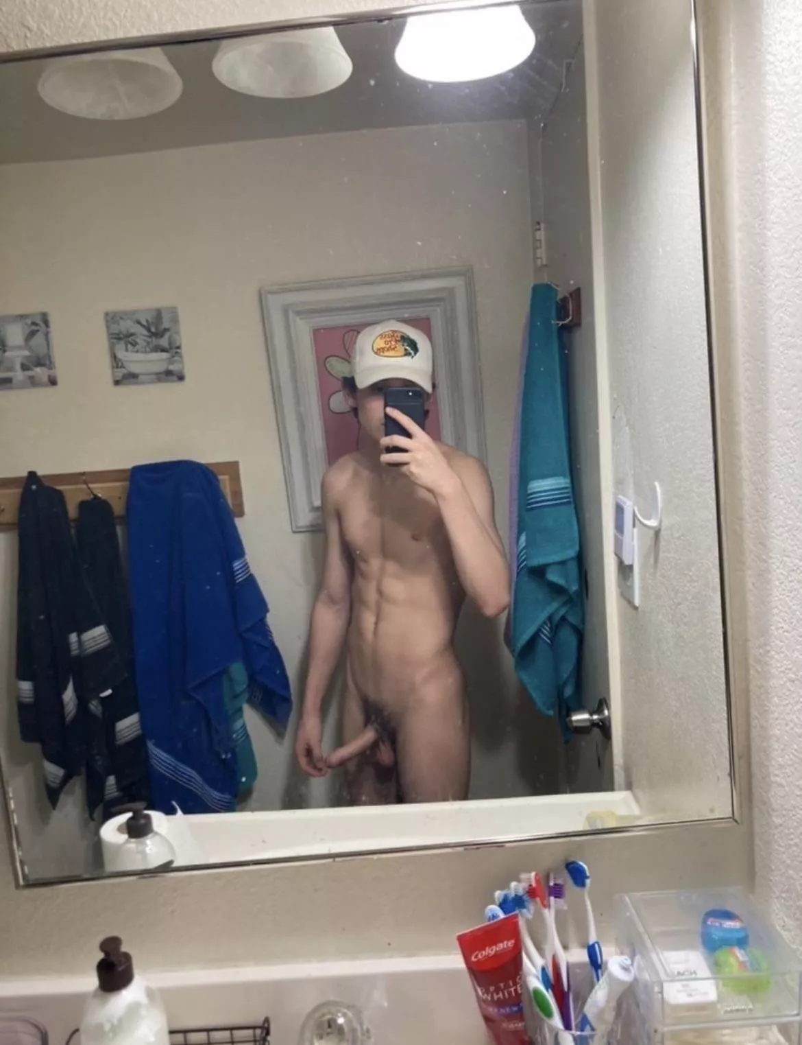 19m top trying to have some fun dm me posted by Ok_Taste_2020