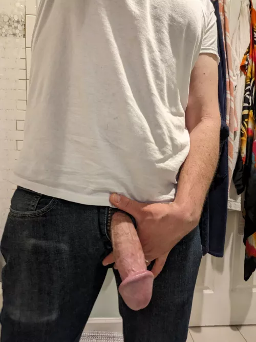 [42] Would you give this desperate daddy a sloppy BJ? by DadHasABurner
