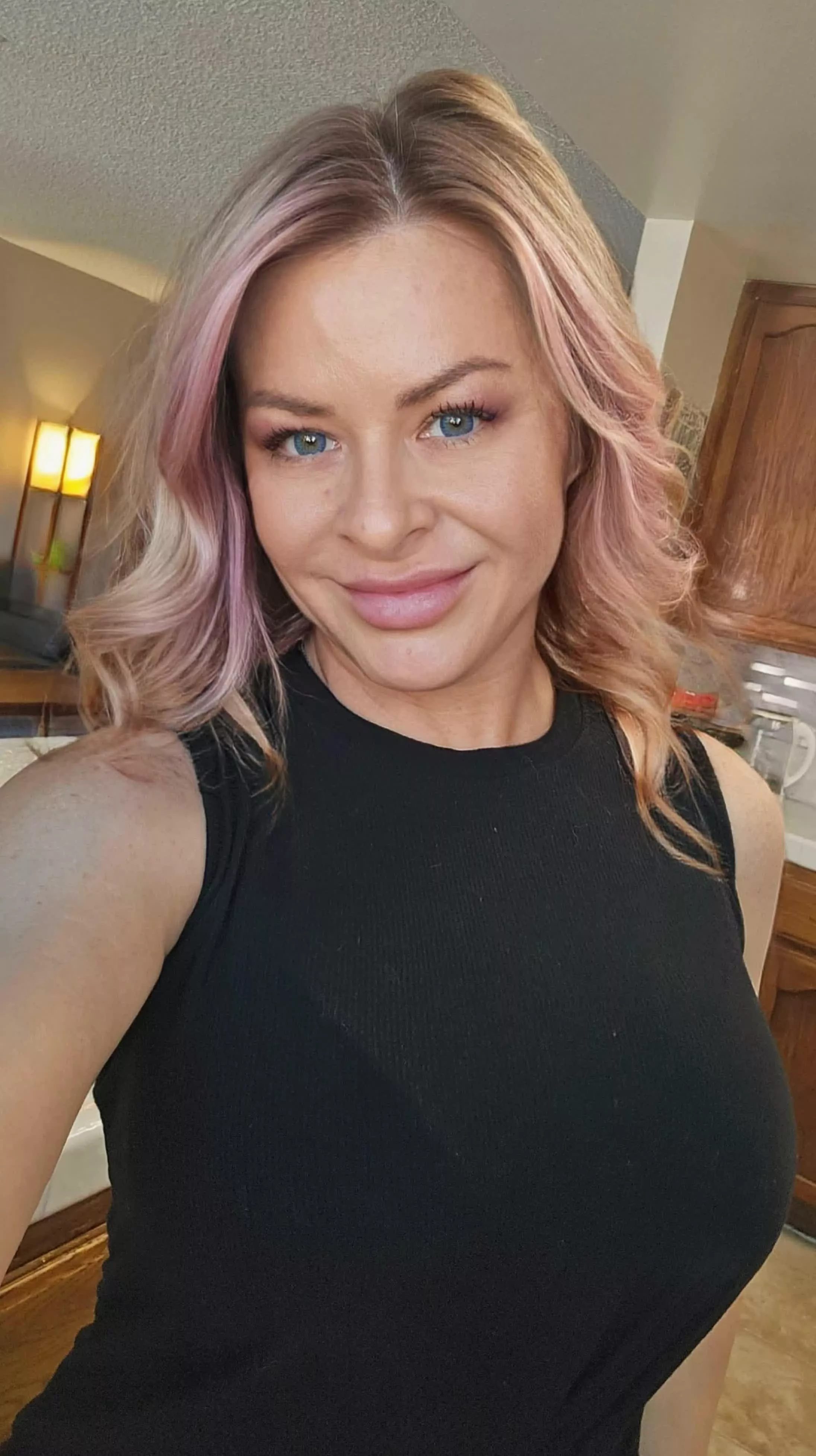 Cute selfie for you, hope you like it ;) posted by LivelyLilacLove