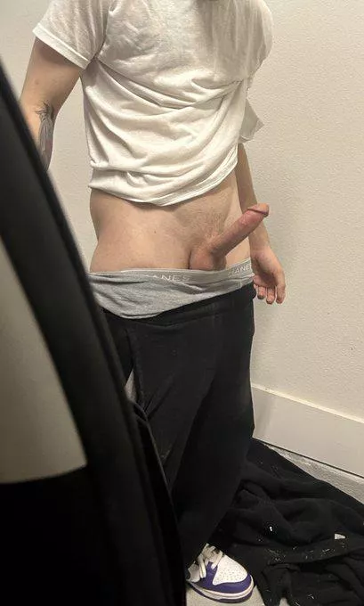 dm mee posted by Psychological-Job740